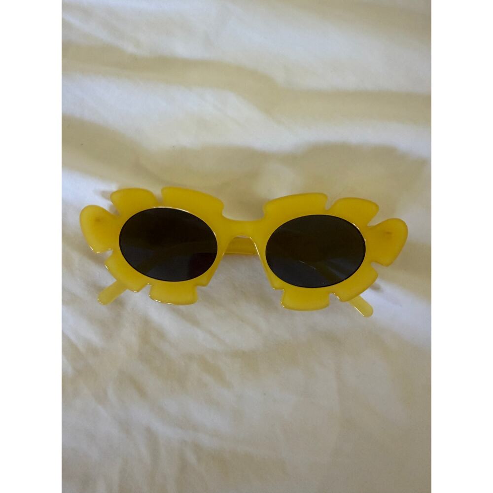 Authentic Loewe Flower Cat-Eye Sunglasses Yellow